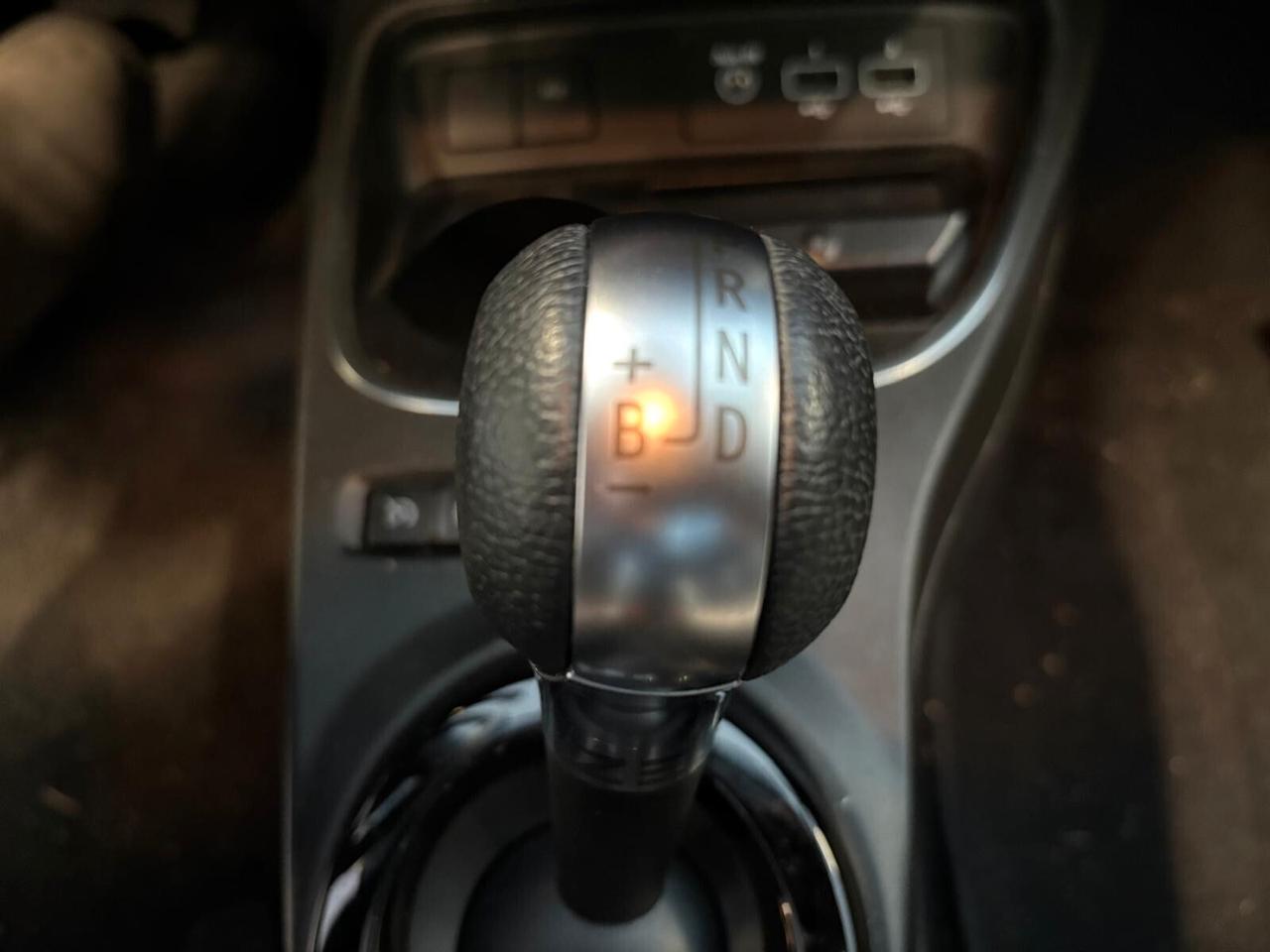 Renault Twingo URBAN NIGHT Electric UNICO PR.