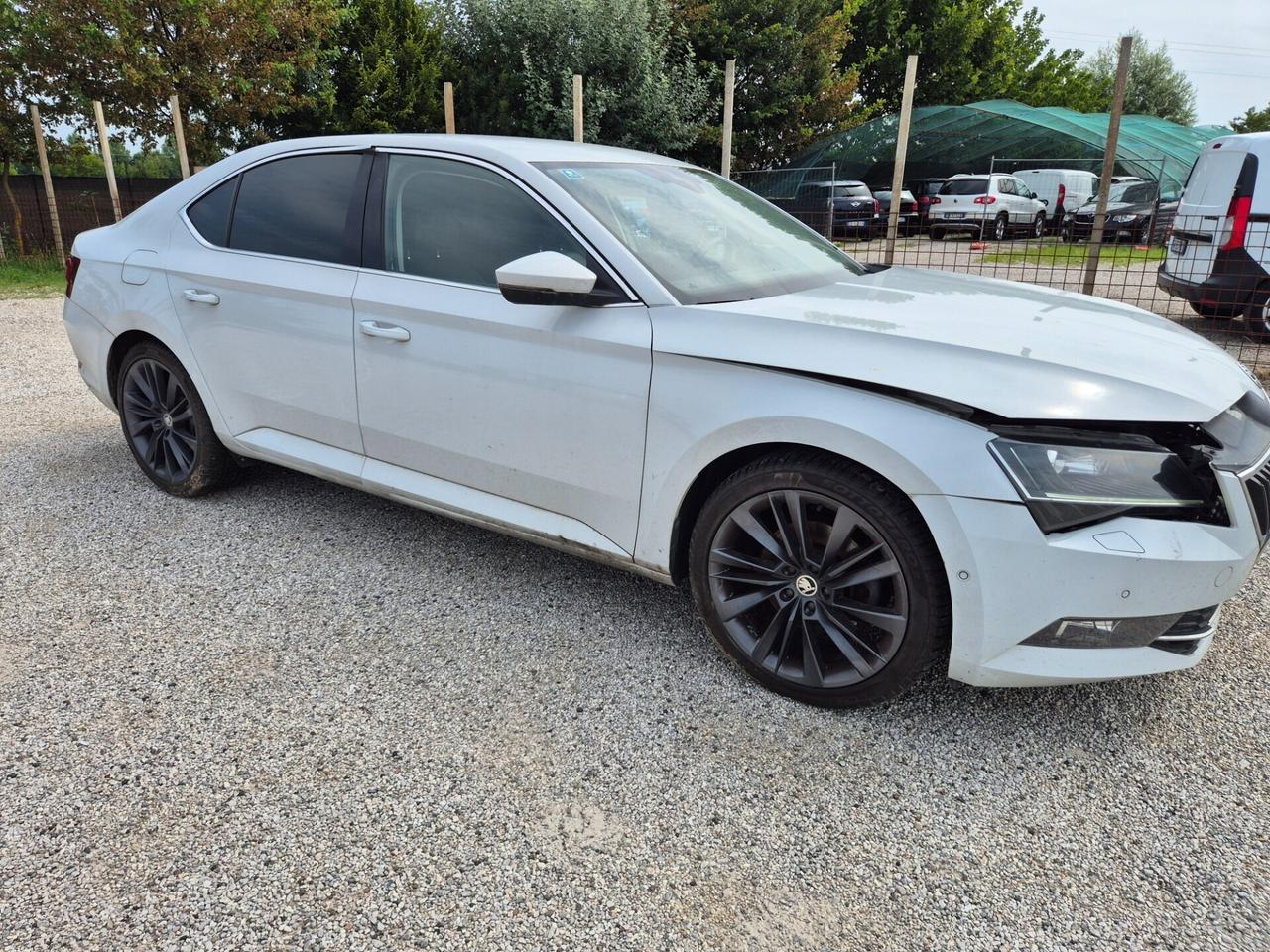 Skoda Superb 2.0 TDI 190 CV SCR DSG Style