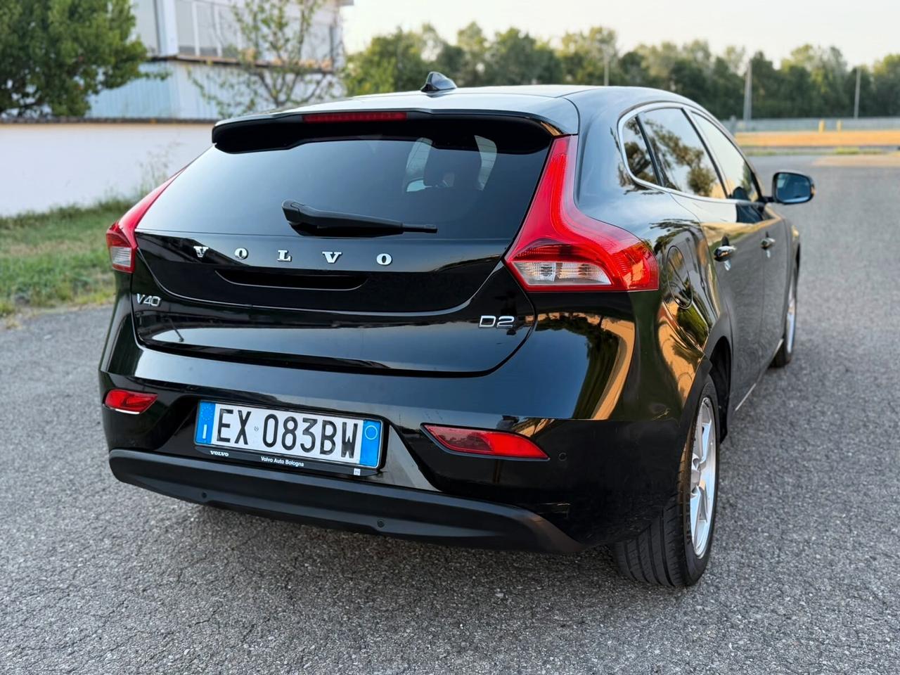 VOLVO V40 1.6 DIESEL CAMBIO AUTOMATICO