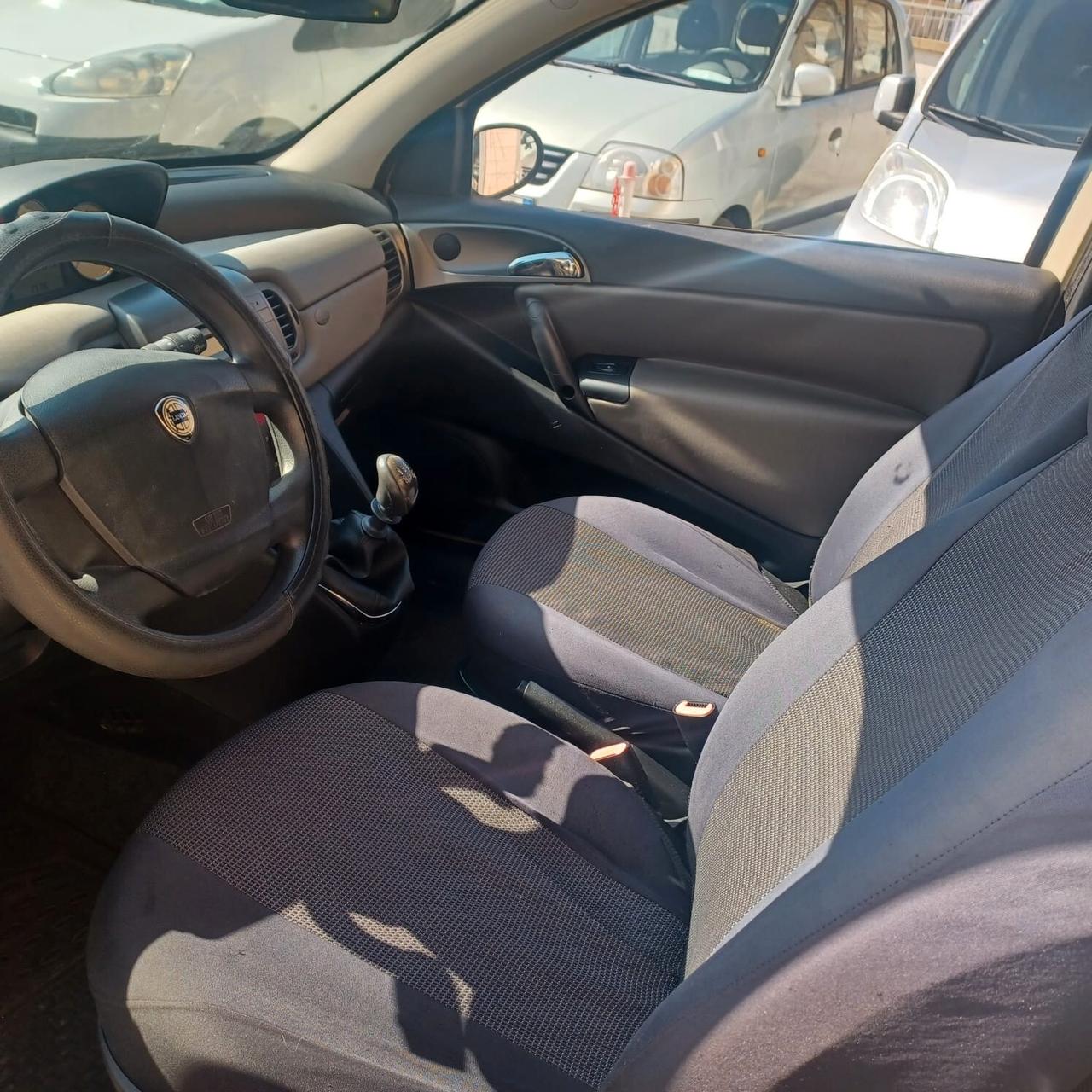 158.148KM YPSILON 1.2 NEOPATENTATI PIANTONE STERZO NUOVO