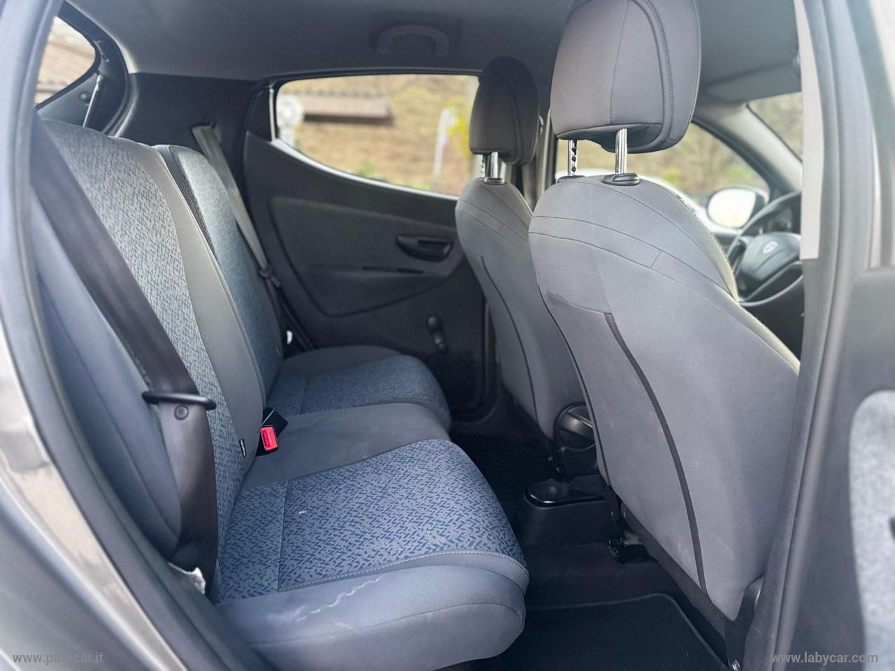 LANCIA Ypsilon 1.0 FireFly 5p.S&S Hybrid Silver