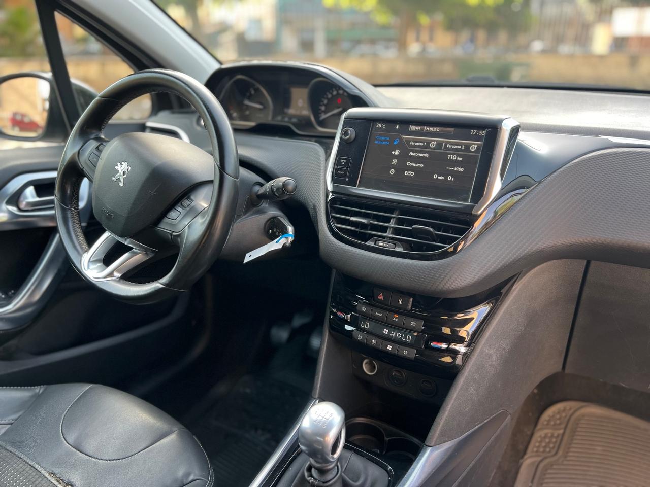 Peugeot 2008 1.6 e-HDi 115 CV Stop&Start Allure