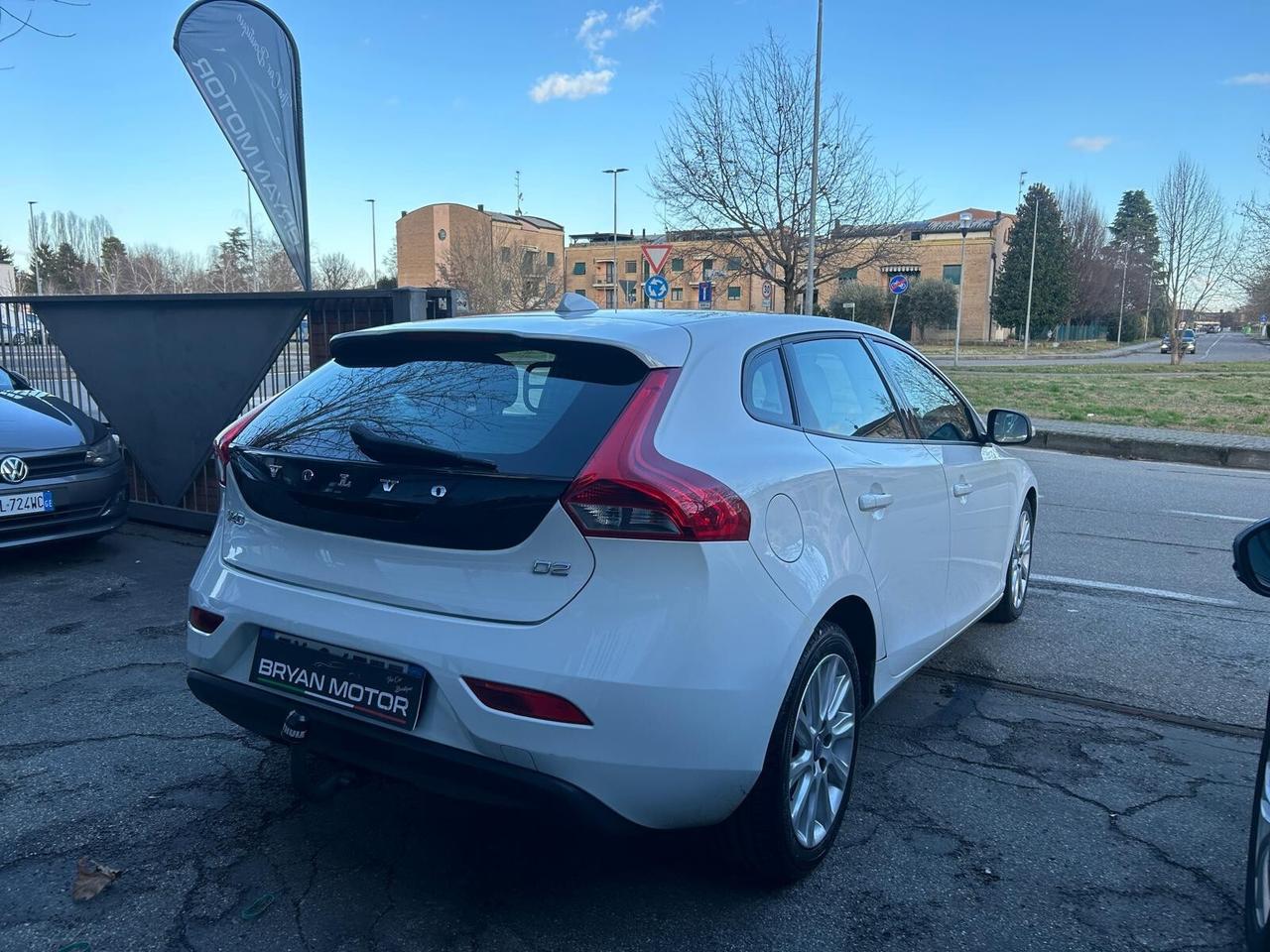 Volvo V40 D2 1.6 Powershift Momentum