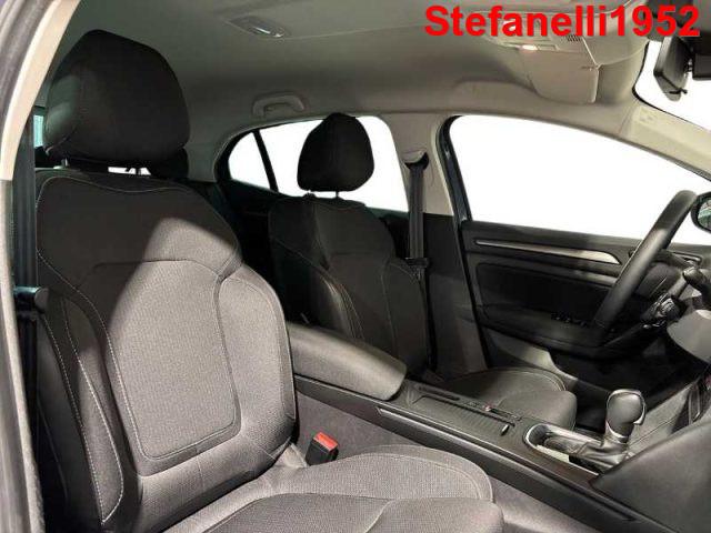 RENAULT Megane IV - 1.6 E-Tech phev Business 160cv auto
