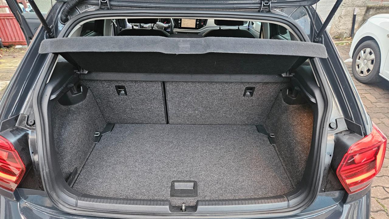 Volkswagen Polo 5p 1.0 evo Comfortline 65cv CLIMA AUT-CARPLAY