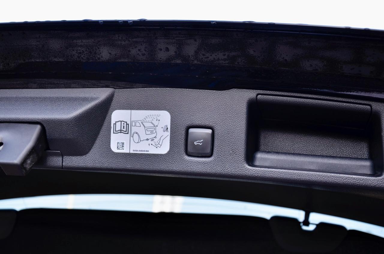 FORD KUGA 1.5 ECOBLUE ST-LINE X 2WD 120cv AUTO, UFF ITALIANA, EURO 6D, HI-FI B&O, NAVI, RETROCAMERA, SEDILI ELETTRICI, PERMUTE