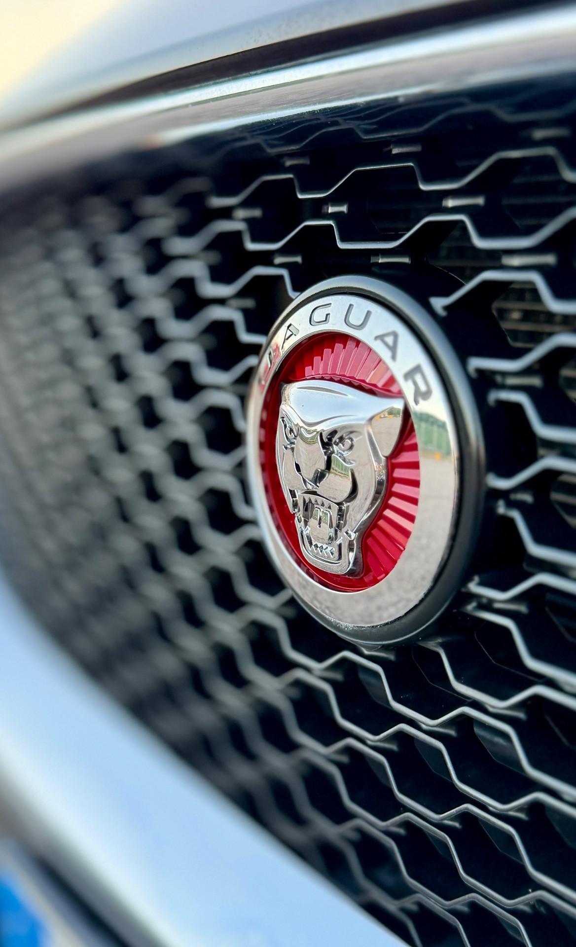 Jaguar XE 2.0 D Turbo aut. Prestige