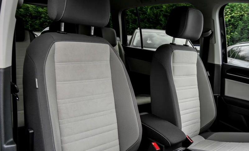 Volkswagen Touran Touran 2.0 TDI 150 CV SCR DSG Highline Camera 17" LED Cockpit Pro