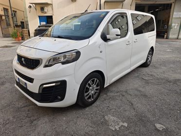 Peugeot Traveler- Pulmino 9 posti-2017