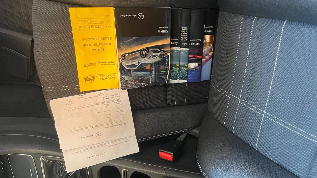 Mercedes-benz A 180 d Premium