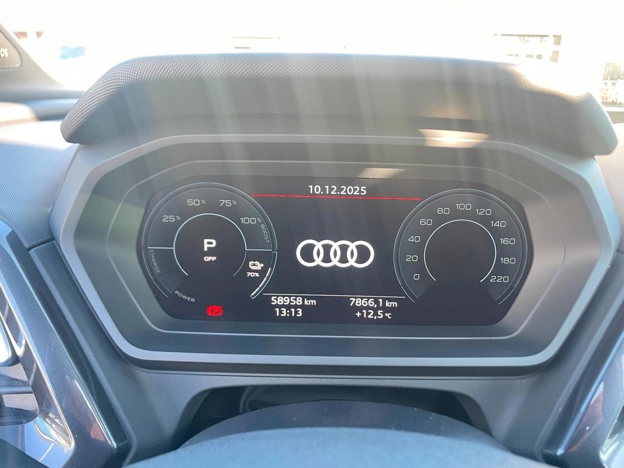 Audi Q4 50 e-tron quattro S line edition