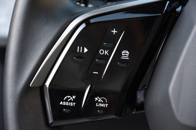 PEUGEOT 3008 Hybrid 145 e-DCS6 Allure *360 VISION*PANORAM PACK*