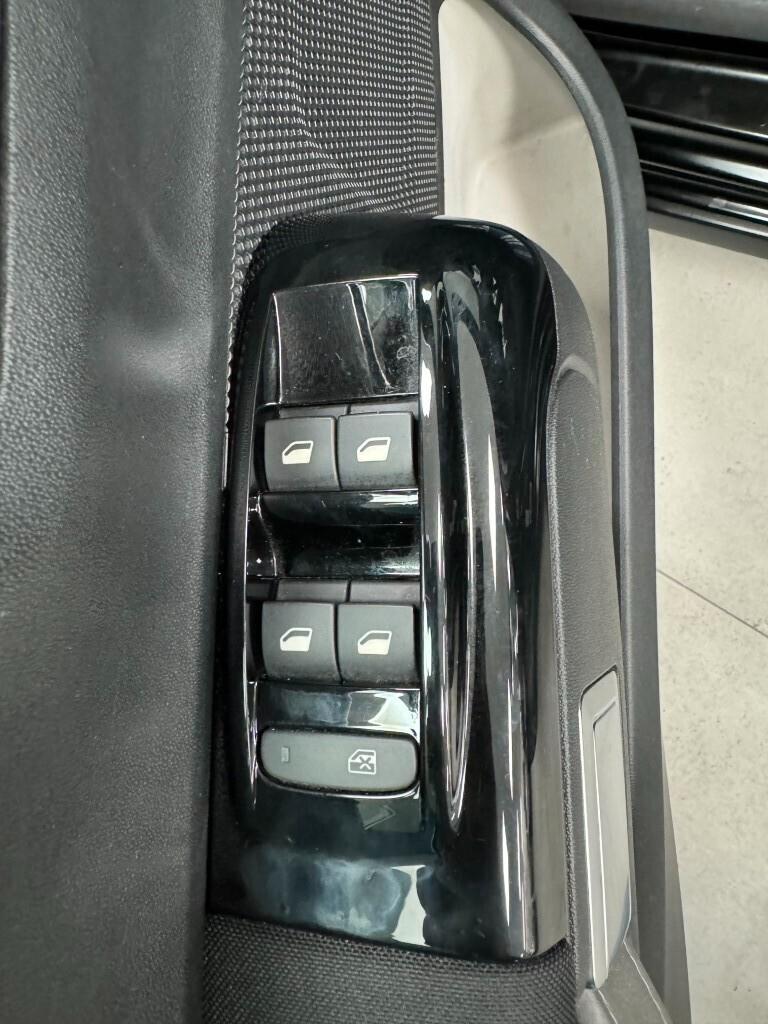 Citroen C3 1.2 PURETECH 82 CV SHINE KEYLESS