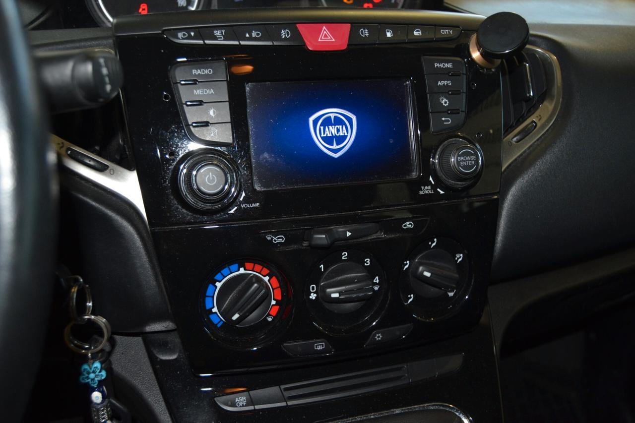 Lancia Ypsilon 1.2 69 CV 5 porte GPL Ecochic Gold