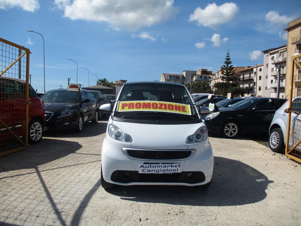 Smart ForTwo 1000 52 kW MHD 2012