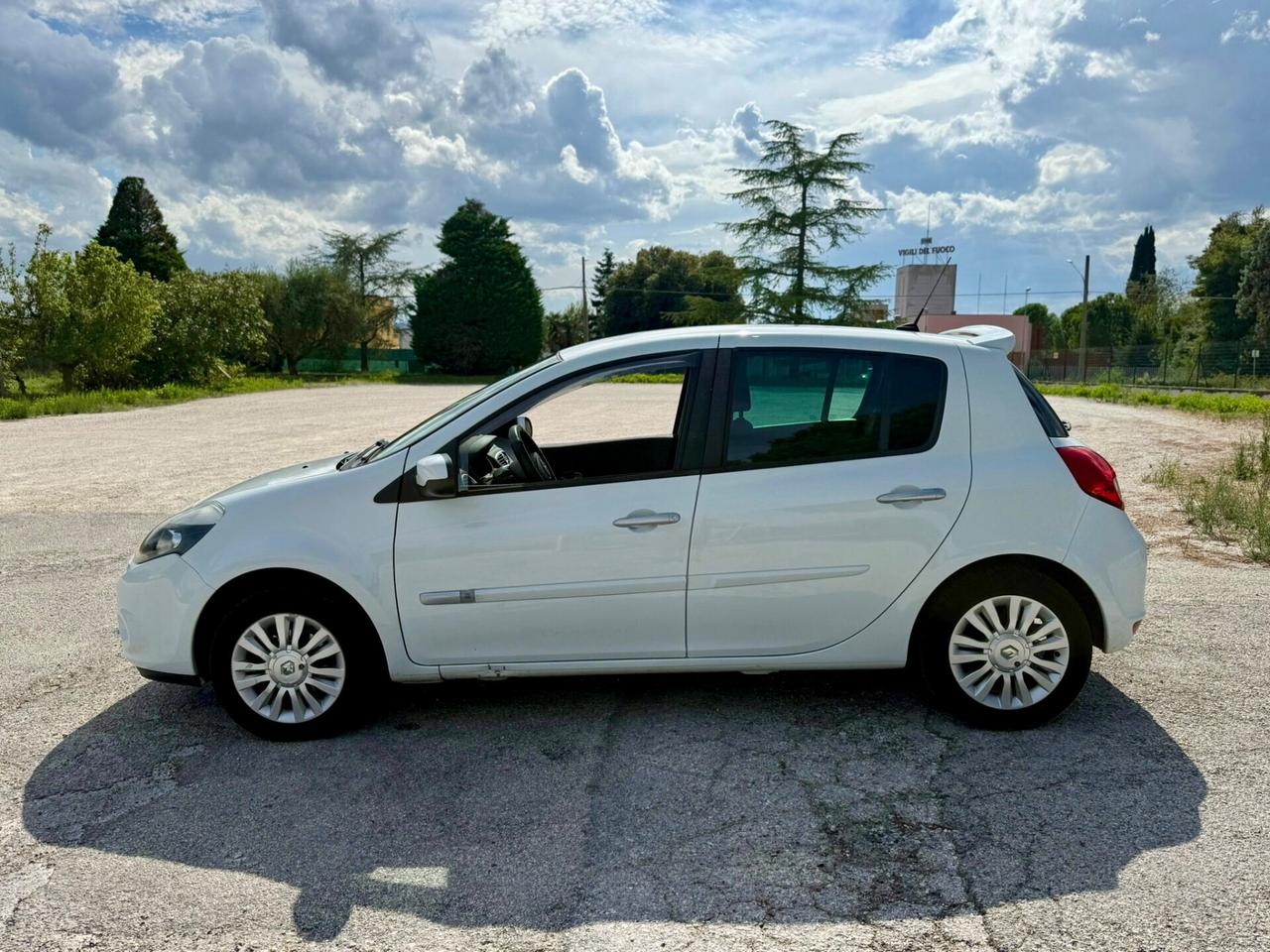 Renault Clio 1.2 GPL 5porte neopatentati uniproprietario