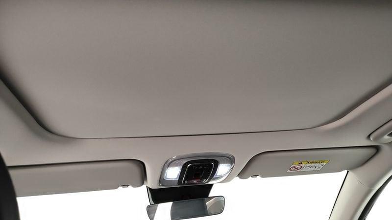 Hyundai Kona 1.6 GDI HEV 141 CV X CLASS 2WD DCT (Cambio automatico)