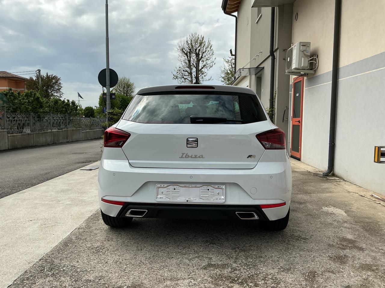 Seat Ibiza 1.0 EcoTSI 115 CV DSG 5 porte FR - km 17.000