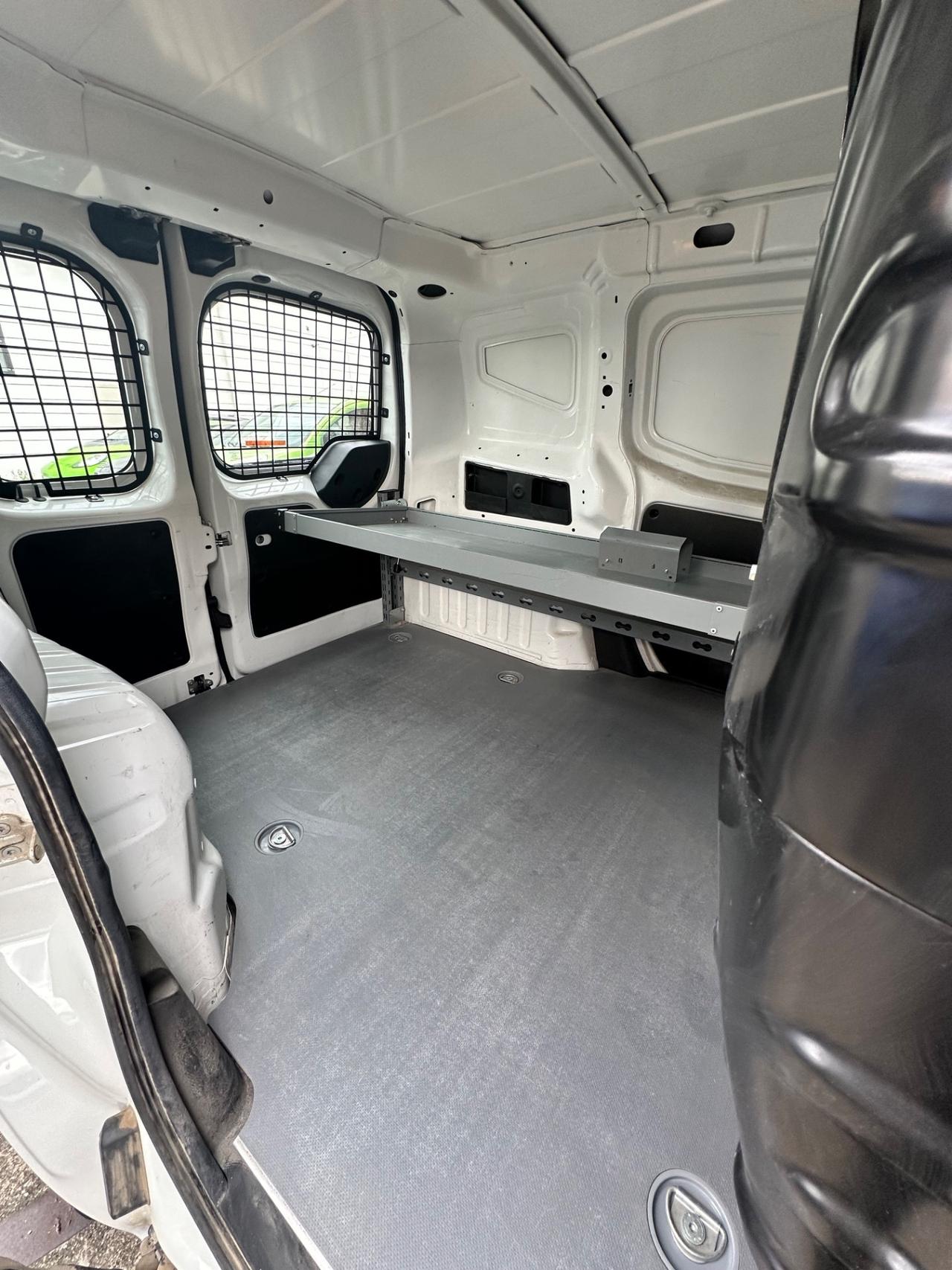 Fiat Fiorino 1.3 MJT 95CV Cargo SX
