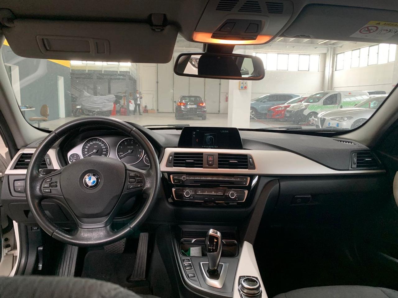 BMW 318 d Touring Business Advantage auto