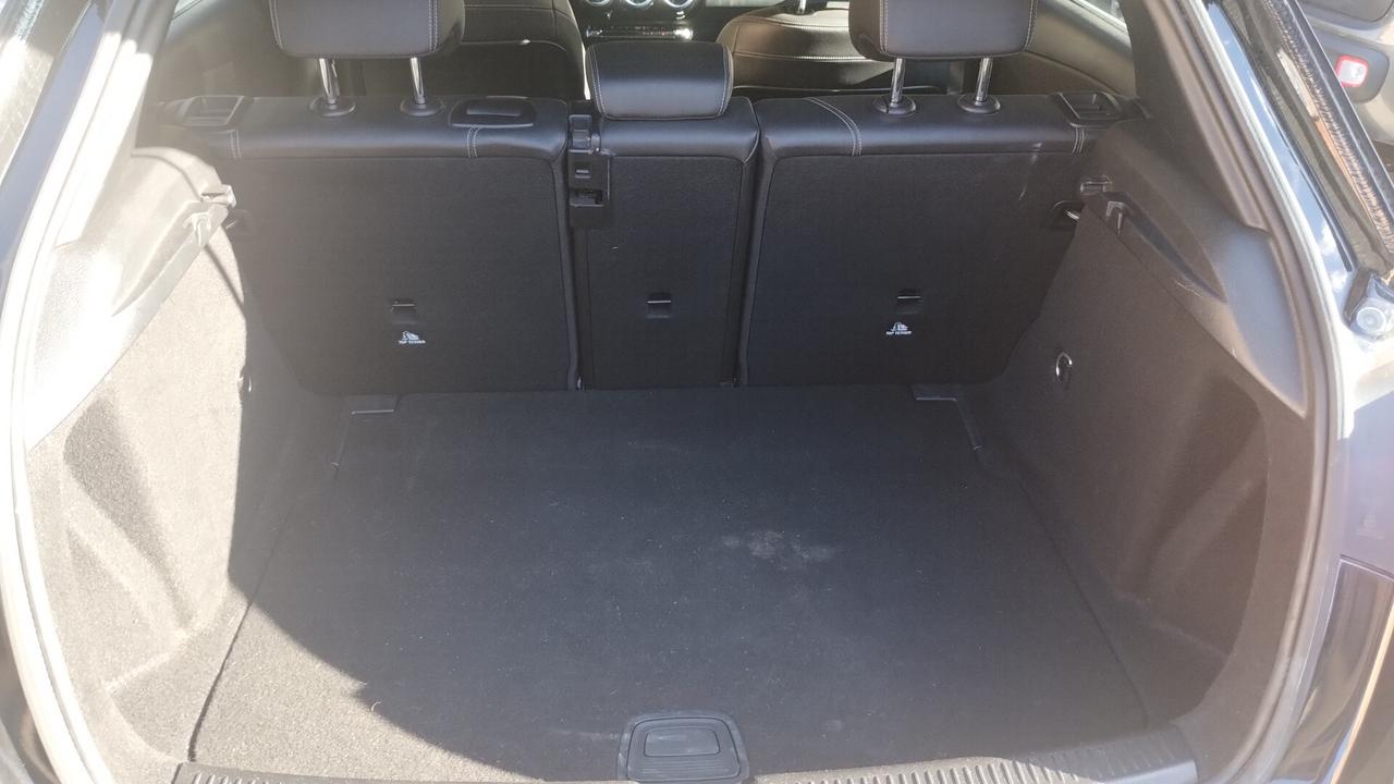 Mercedes-benz A 180 d Automatic Business