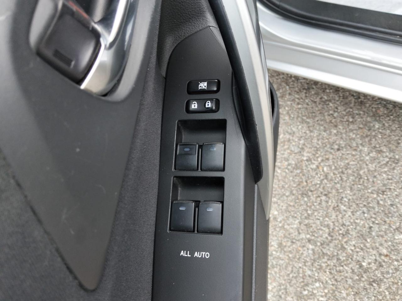 Toyota Auris 1.8 Hybrid 99Cv*Automatic*Navi*Sensori*