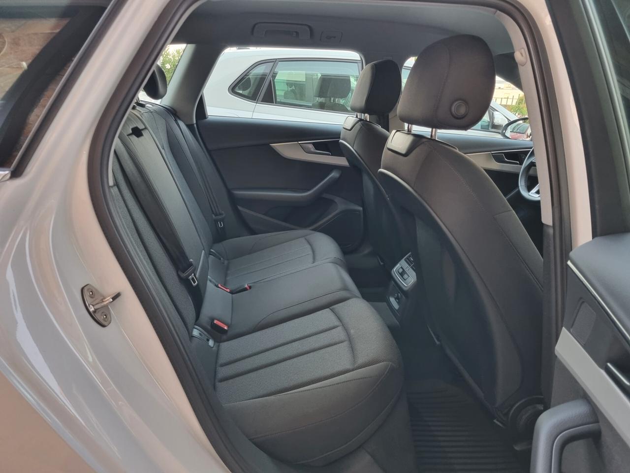 Audi A4 V Avant 35 2.0 tdi mhev 163cv s-tronic
