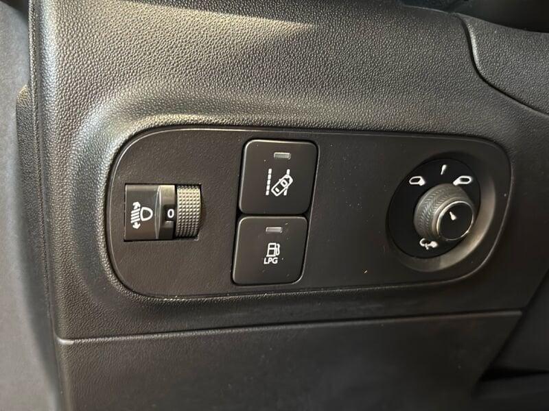 Citroën C3 C3 1.2 GPL SCHINE 82cv