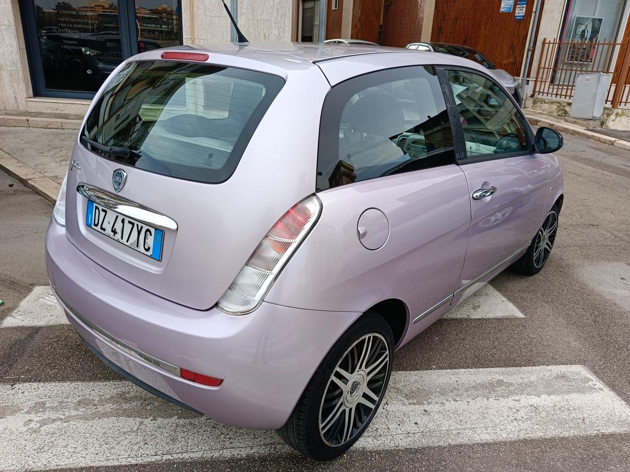 Lancia Ypsilon 1.2 69 CV Elle