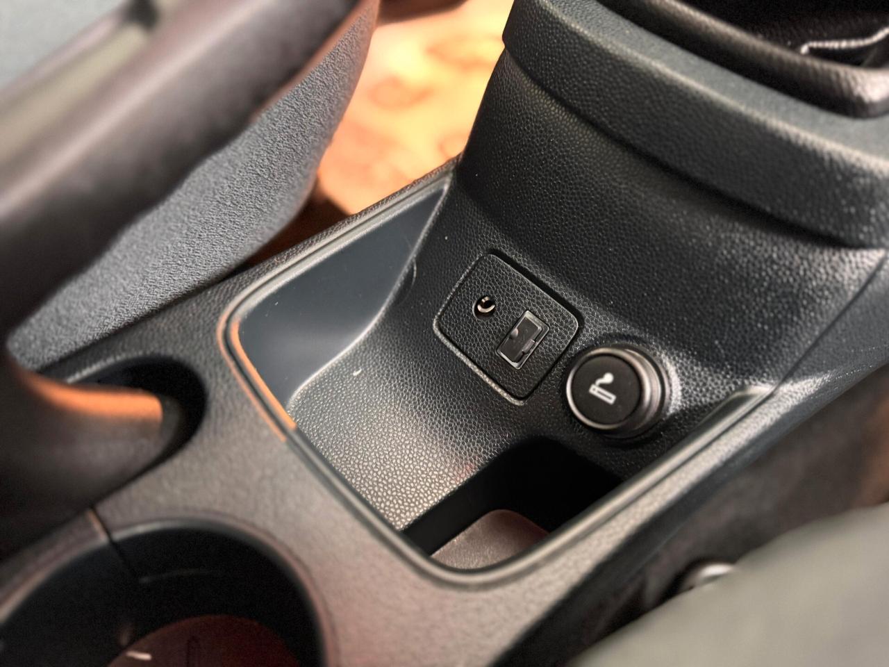 Ford Fiesta 1.4 TDCi 68CV 5 porte Titanium