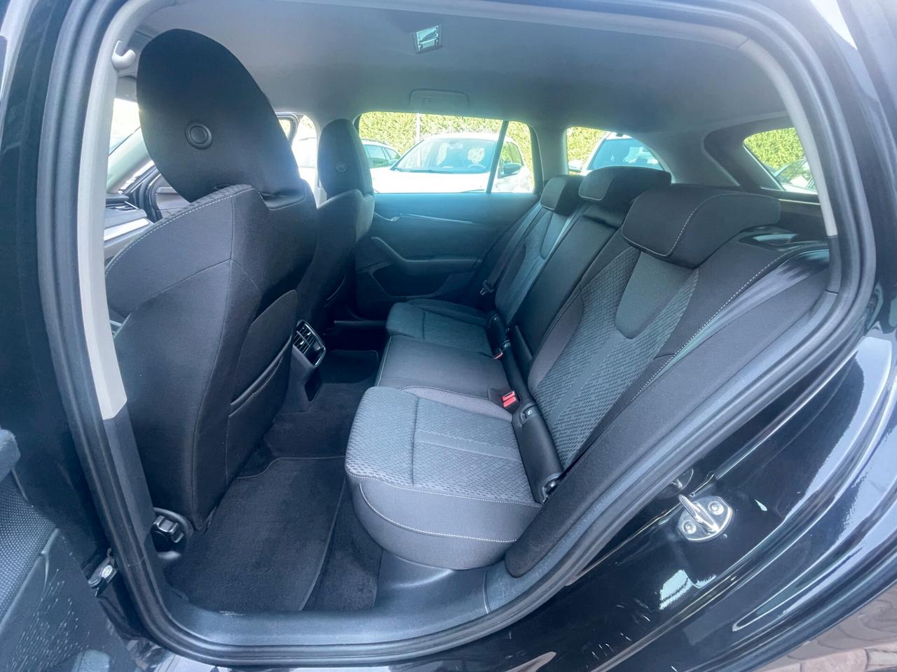 Skoda Octavia 2.0 TDI EVO SCR 150 CV DSG Wagon Executive