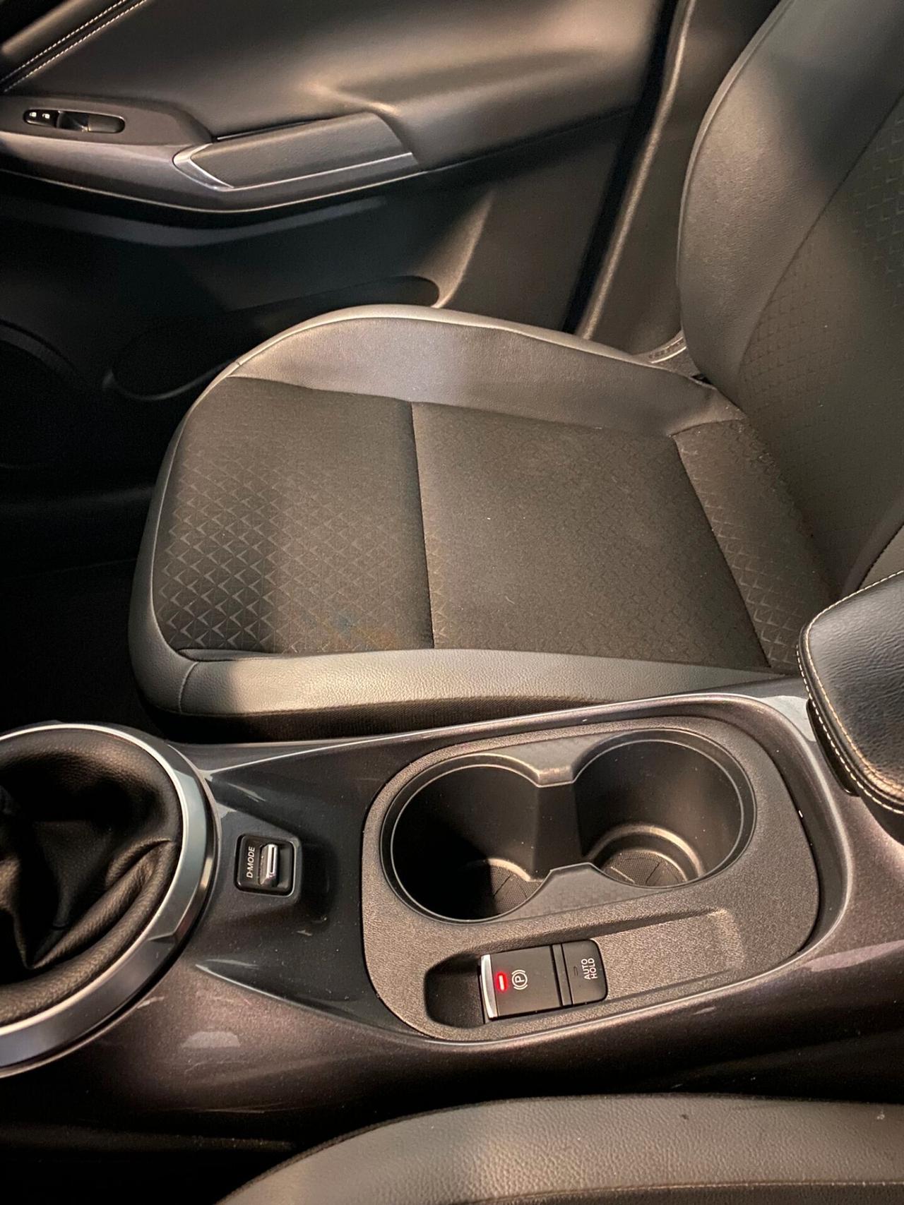 Nissan Juke 1.0 DIG-T 114 CV N-Connecta