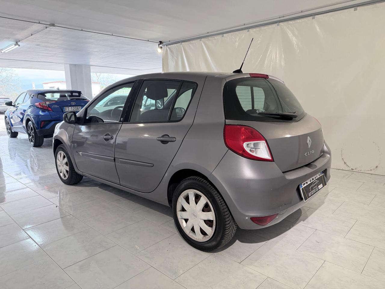 RENAULT CLIO Dynamique CAMBIO AUTOMATICO