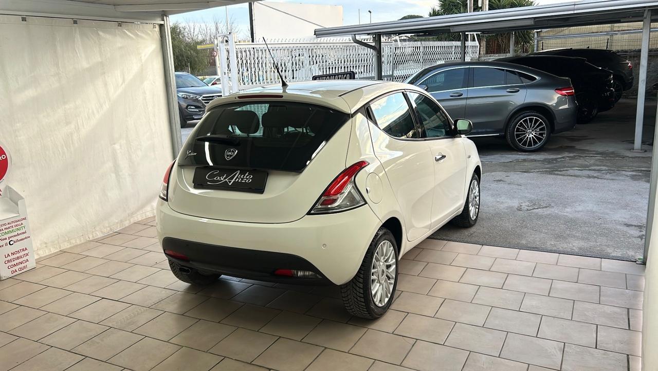 Lancia Ypsilon 0.9 TwinAir Automatica Platinum 2015