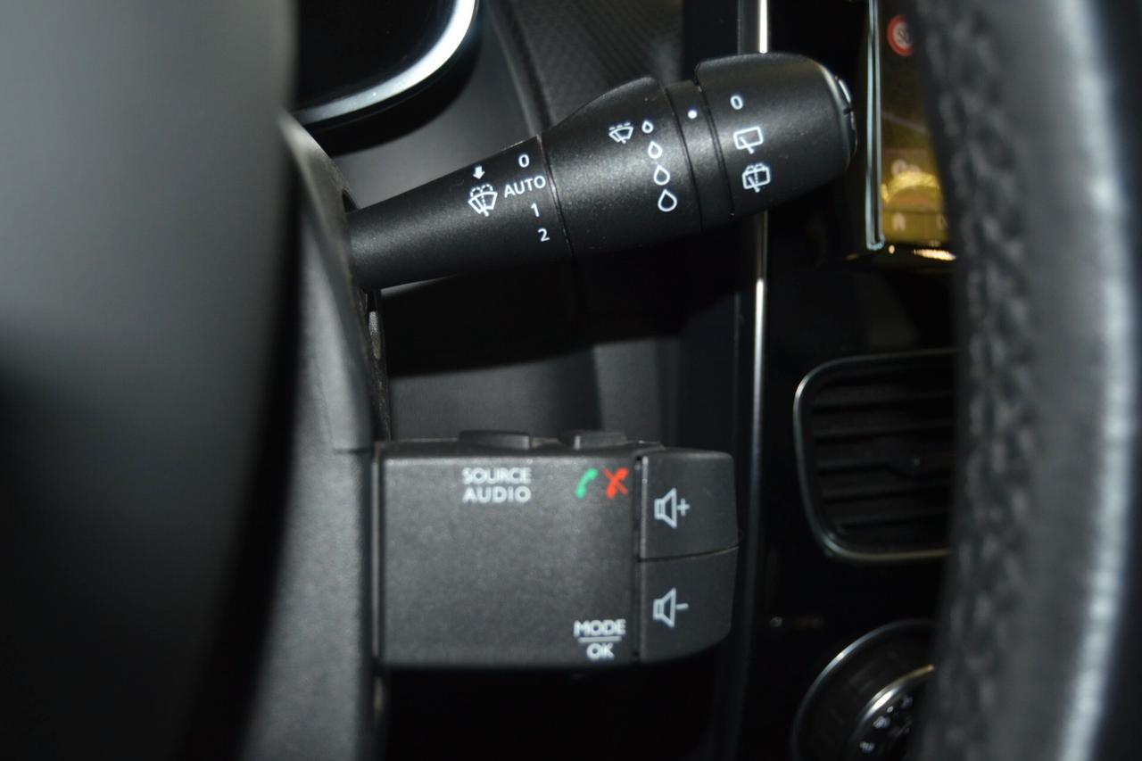 Renault Clio 1.5 dCi 75 CV Intens Navi/Xenon/Cruise/T.cam