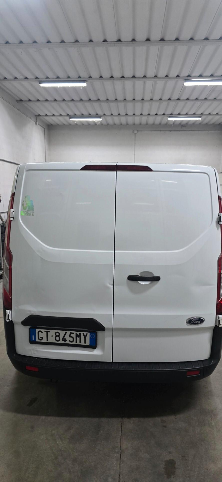 Ford Tourneo Custom 320 2.0 TDCi 130CV PC Trend