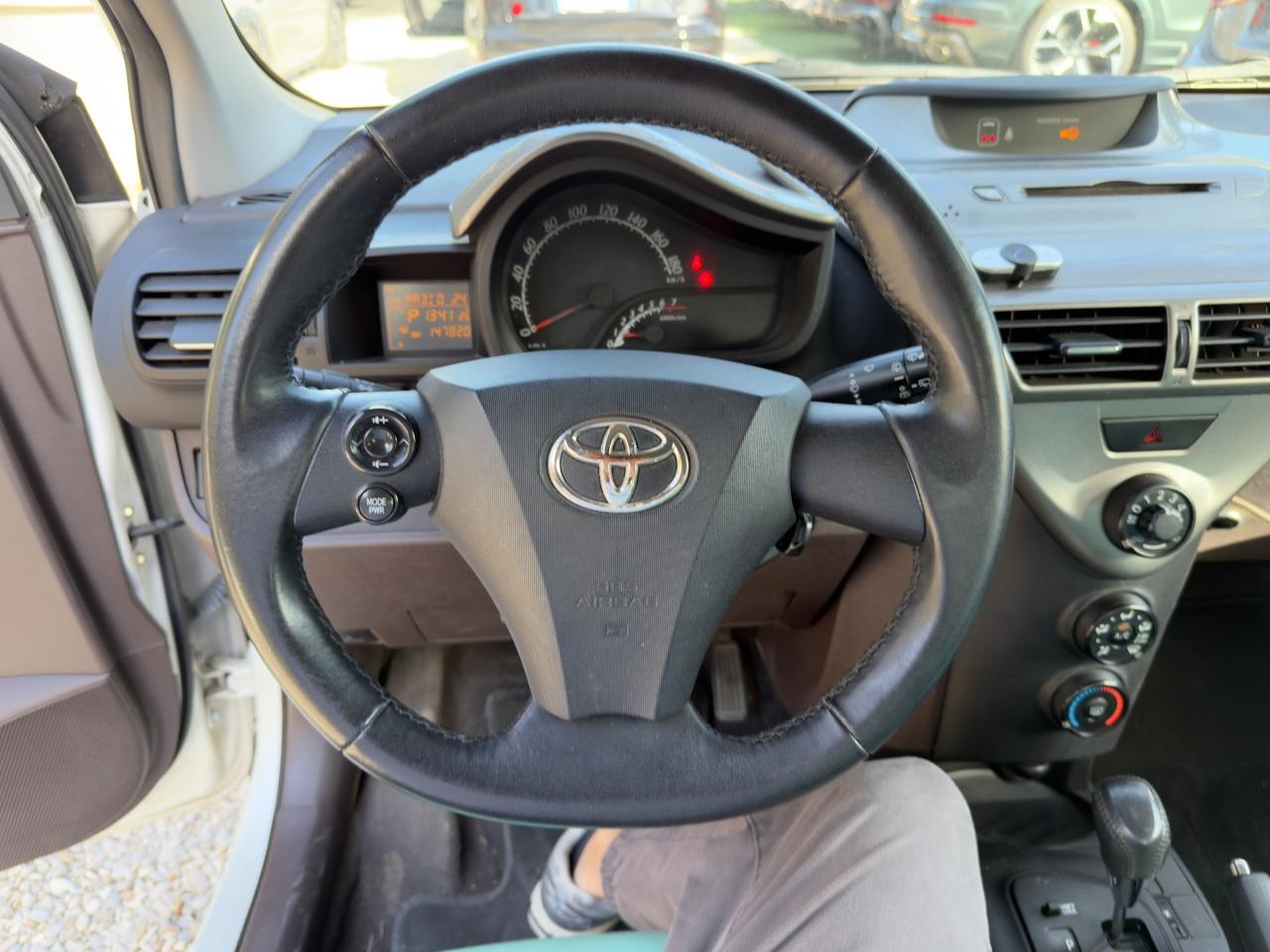 Toyota iQ 1.0 Multidrive Versione Lancio