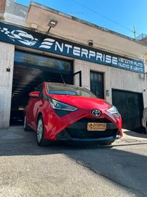 Toyota Aygo Connect 1.0 VVT-i 72 CV 5 porte x-clusiv