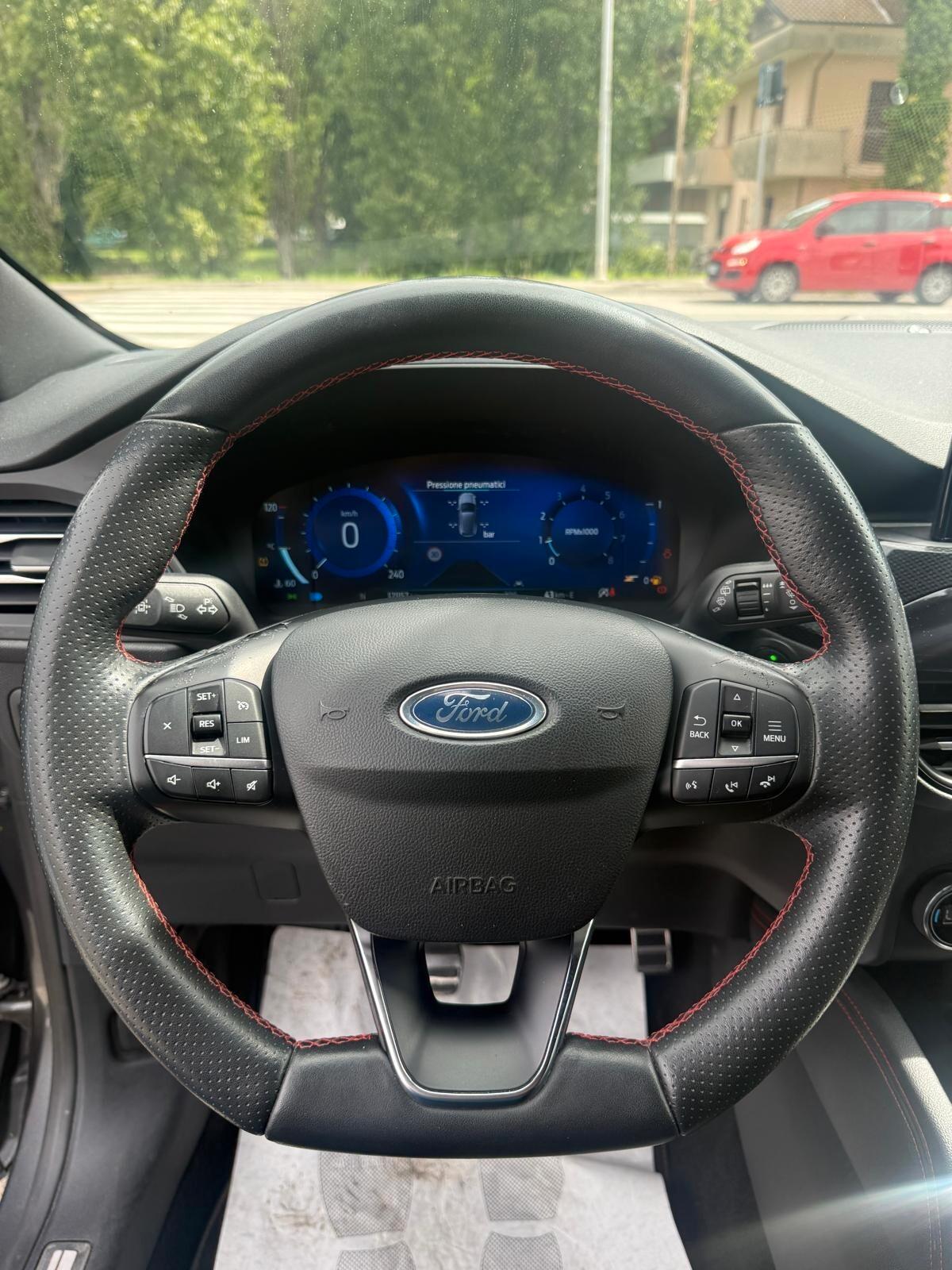 Ford Kuga 1.5 EcoBoost 150 CV 2WD ST-Line X NESSUN VINCOLO