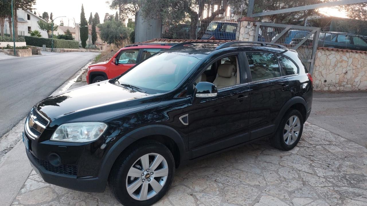 CHEVROLET CAPTIVA LT 2.0 D. 4X4 7 POSTI PREZZO TRATTABILE