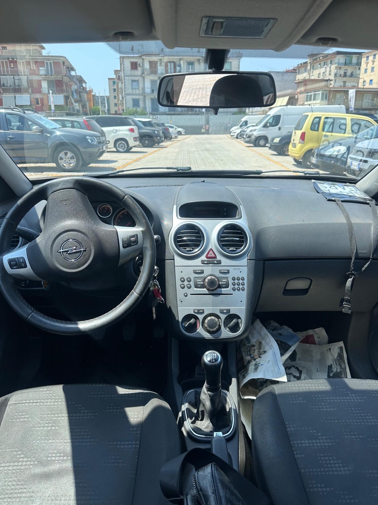 Opel Corsa 1.2 5 porte Club