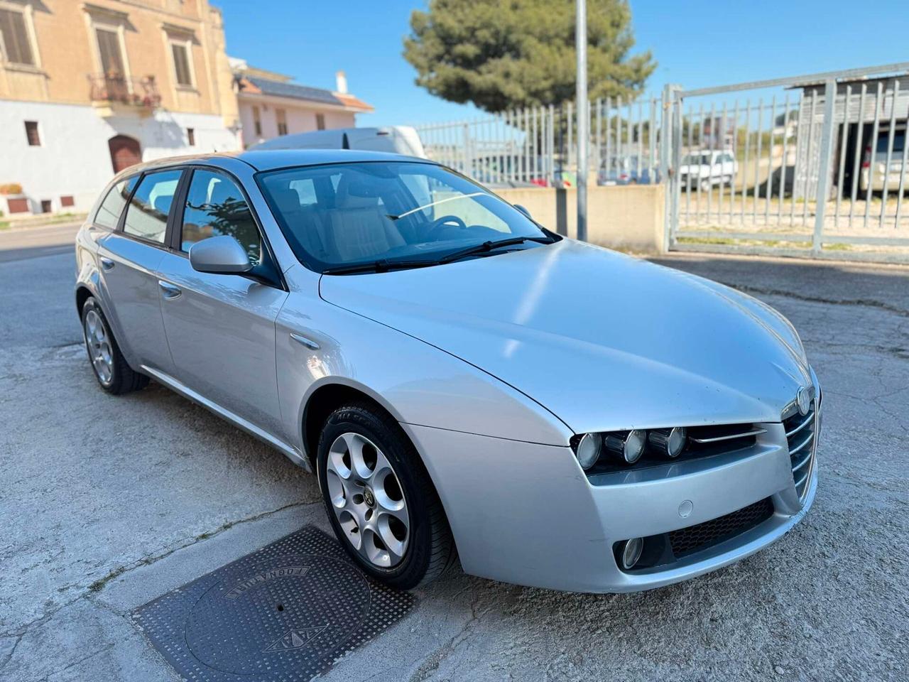 Alfa Romeo 159 1.9 JTDm Sportwagon Distinctive