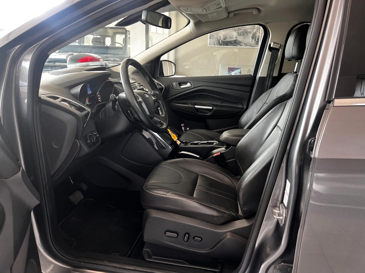 Ford Kuga 2.0 TDCI 163 CV 4WD Powershift Titanium