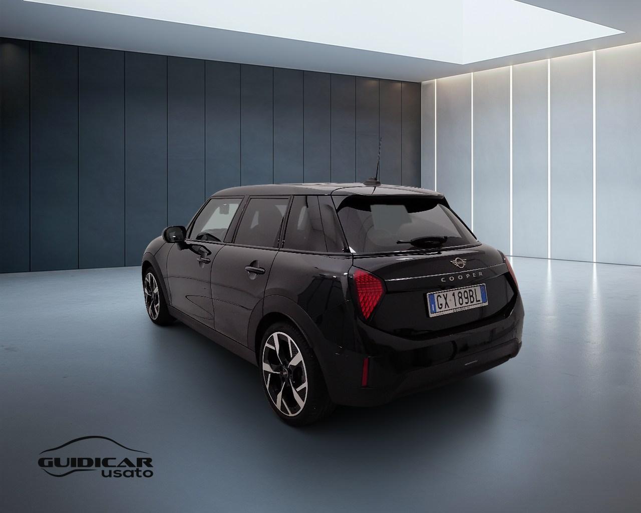 MINI Mini Cooper F65 5p - Mini Cooper 5p 1.5 C Favoured auto