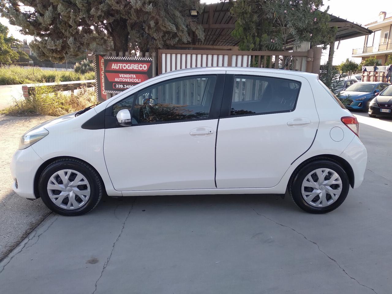 Toyota Yaris 1.4 D-4D 5 porte Lounge