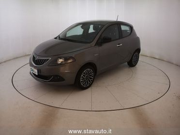 Lancia Ypsilon 1.0 HYB PLAT