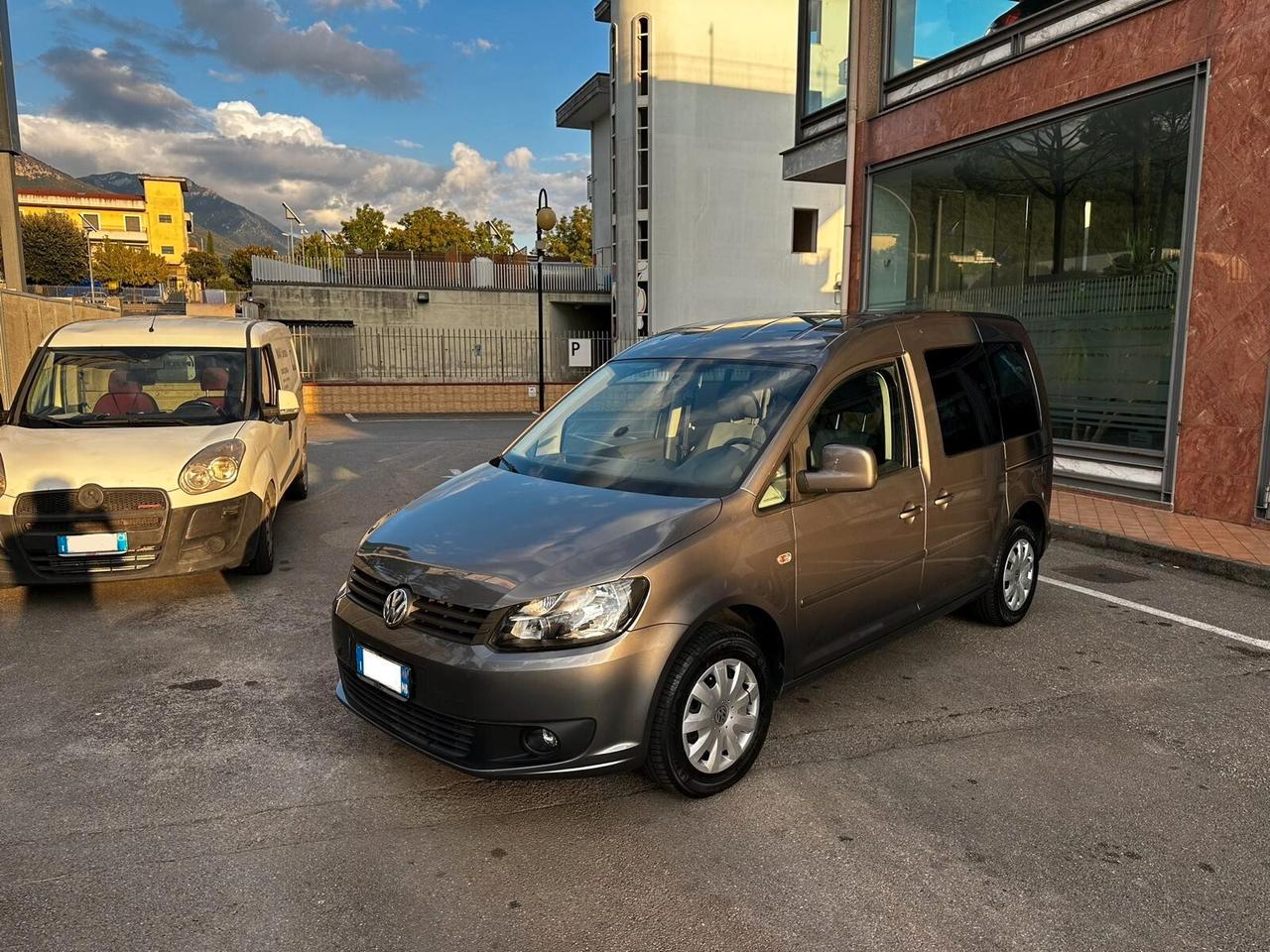 Volkswagen Caddy 1.6 TDI 102 CV 5p. Trendline