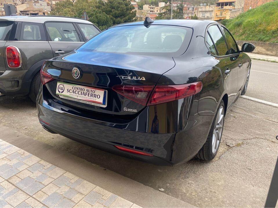 Alfa Romeo Giulia 2.2 Turbodiesel 150 CV AT8 Busin