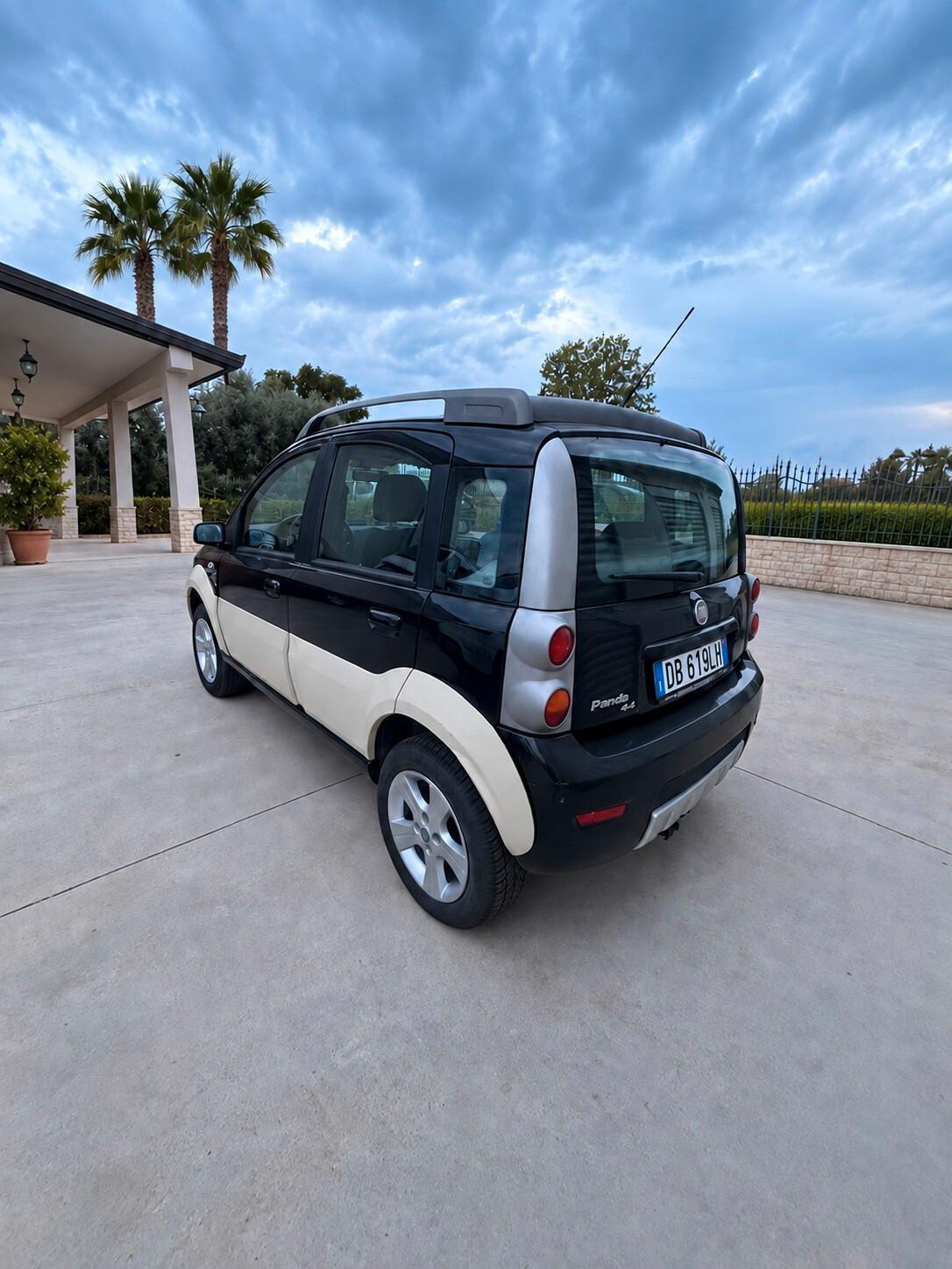 Fiat Panda Cross 4x4 1.3 MJT - gancio traino
