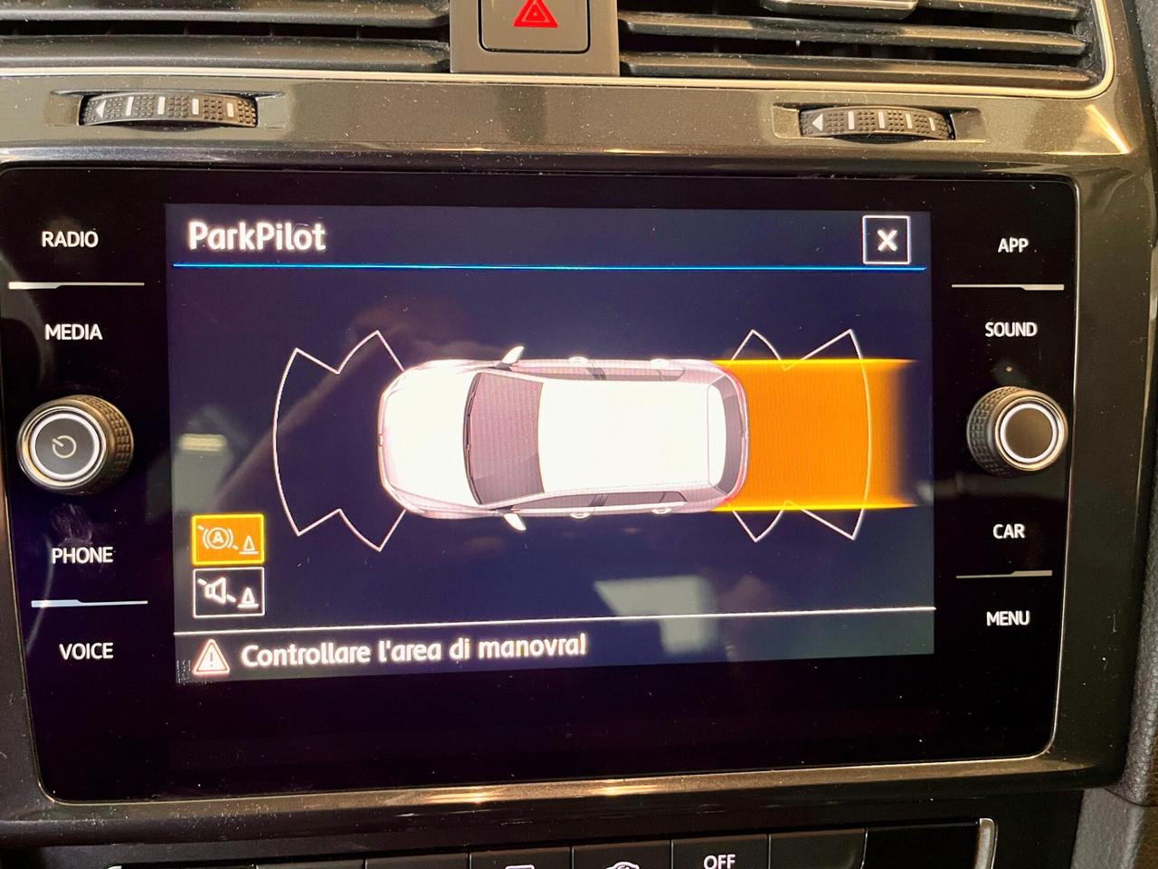 Volkswagen Golf 1.6 TDI 115 CV 5p. Business BlueMotion Technology